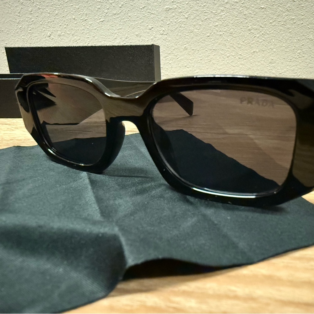 Prada men Black Rectangular Sunglasses new never … - image 4